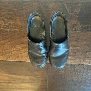 Dansko clogs used condition